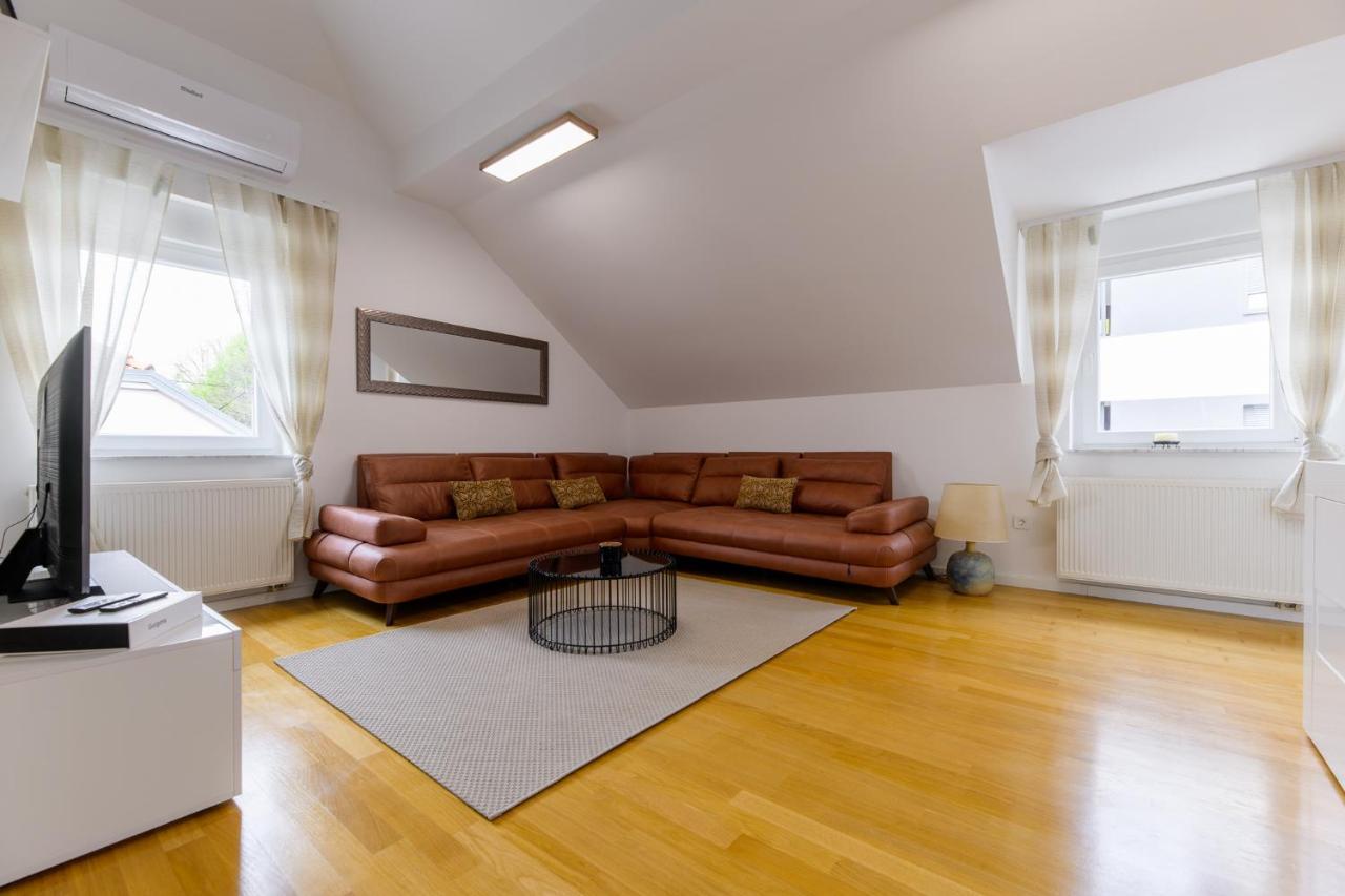 Flexible Selfcheckins 49 - Zagreb - Parking - New - Luxury Apartman Kültér fotó